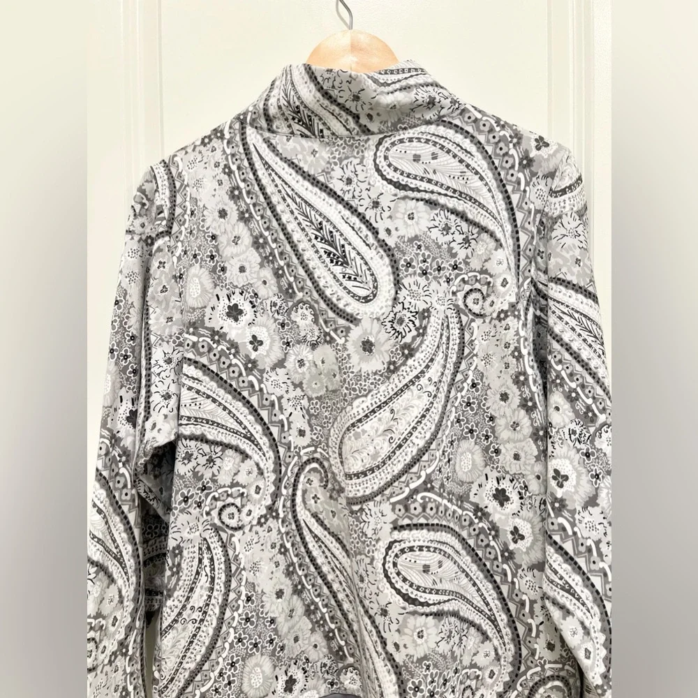 VERA BRADLEY French Terry Quarter-Zip Sweatshirt with Pockets - Picture 8 of 8